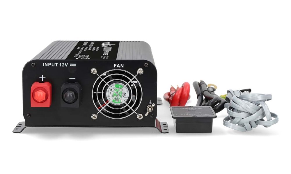NEDIS měnič napětí/ čistá sinusoida/ 12 V DC/230 V AC 50 Hz/ 1000 W (2000 W špička)/ USB-A / USB-C/ 2x zásuvka typu E