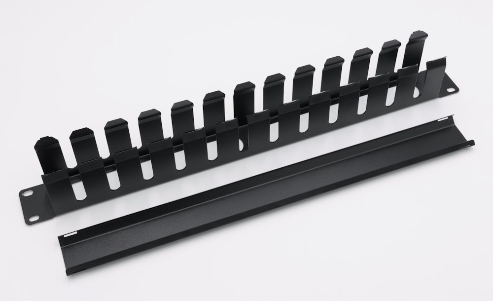 XtendLan Vyvazovací panel 1U, celokovový s krytem 4x7cm ADV