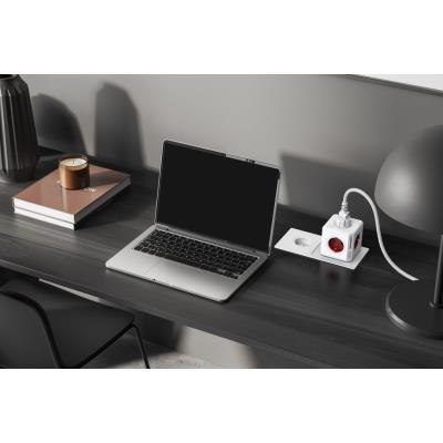 Cubenest Powercube Original,  5× zásuvka, bílá/červená, dětská pojistka, uzemnění, max. 16A/250V~3680W/50-60Hz