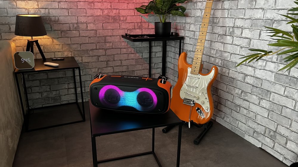 N-GEAR PARTY LET'S GO PARTY SPEAKER BLAZOOKA 830 / BT/ 2x35W/ IPX5/ USB/ Disco LED/ MIC