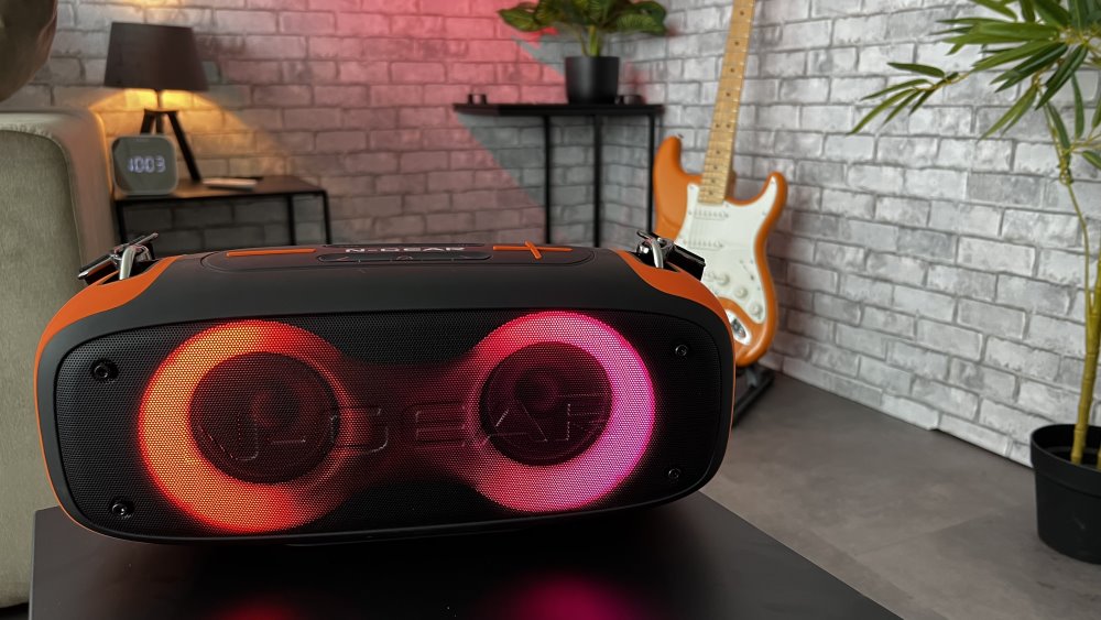 N-GEAR PARTY LET'S GO PARTY SPEAKER BLAZOOKA 830 / BT/ 2x35W/ IPX5/ USB/ Disco LED/ MIC