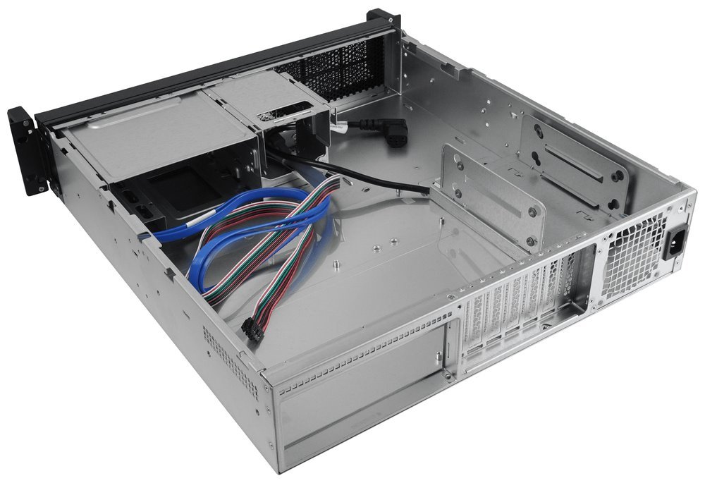 CHIEFTEC rack 19" 2U UNC-209S-B 400W, USB 3.0, černý