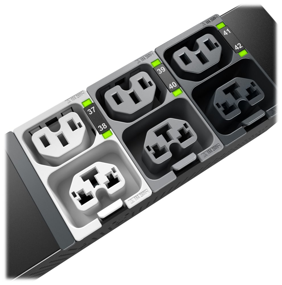 APC NetShelter Rack PDU Advanced, Metered, 3PH, 22.1kW 400V 32A or 17.3kW 415V 30A, 48 Outlets, IEC309