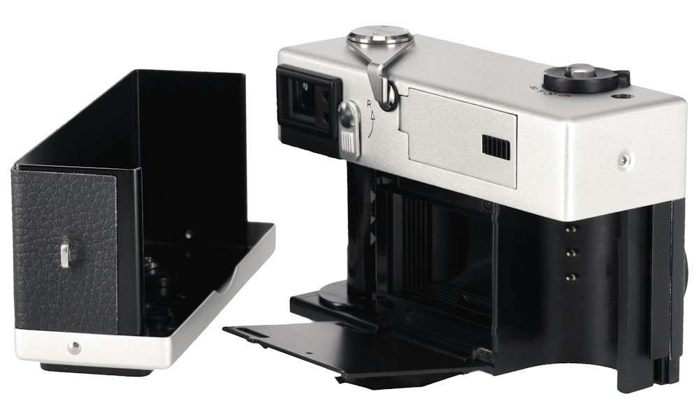 Rollei 35AF/ analog/ 35mm f/2.8 Objektiv/ blesk