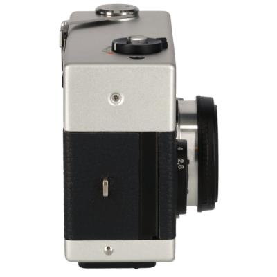 Rollei 35AF/ analog/ 35mm f/2.8 Objektiv/ blesk