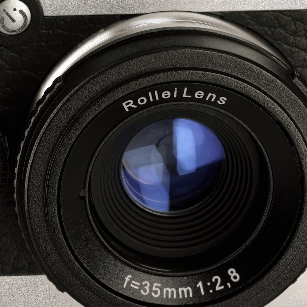 Rollei 35AF/ analog/ 35mm f/2.8 Objektiv/ blesk