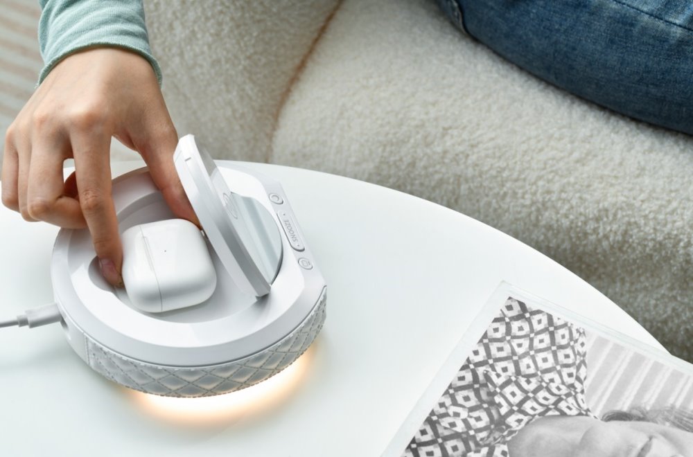 IMMAX multifunkční stolní hodiny CLOCK/ Qi bezdrátová nabíječka 3v1/ 5W/10W/ podsvícení/ bílé