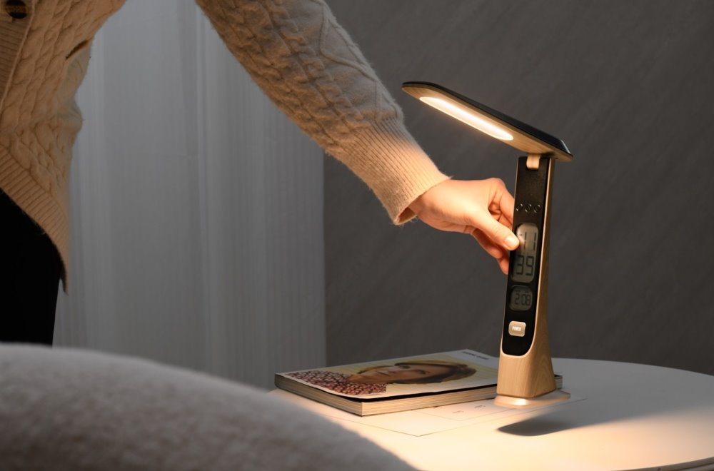 IMMAX LED stolní lampička WOOD s vestavěnou baterií/ CCT/ 5W/ 200lm/ stmívatelná/ imitace dřeva