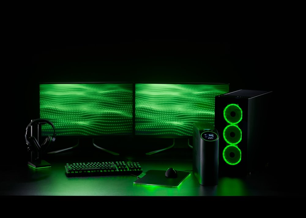 APC Back-UPS Pro 2200VA for Gaming, 230V, Pure Sinewave, LCD, Black, Schuko