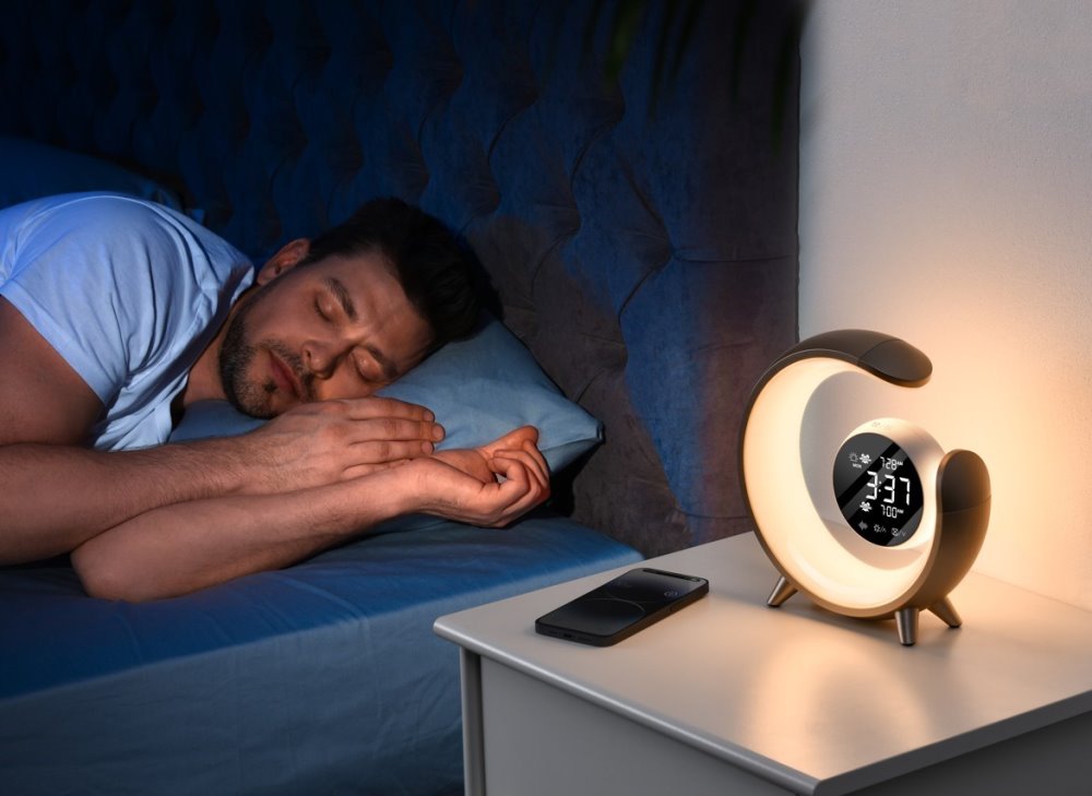 IMMAX LED noční lampička PEACOCK s hodinami/ RGB světlo/ 20W/ 400lm/ 5V/2,1A/ USB port/ zlatá