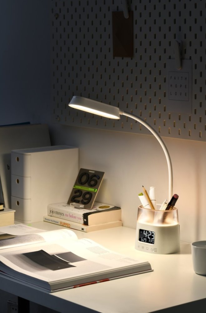 IMMAX LED stolní lampička FRESHMAN s RGB podsvícením/ 10W/ 350lm/ 5V/2A/ držák na tužky/ bílá