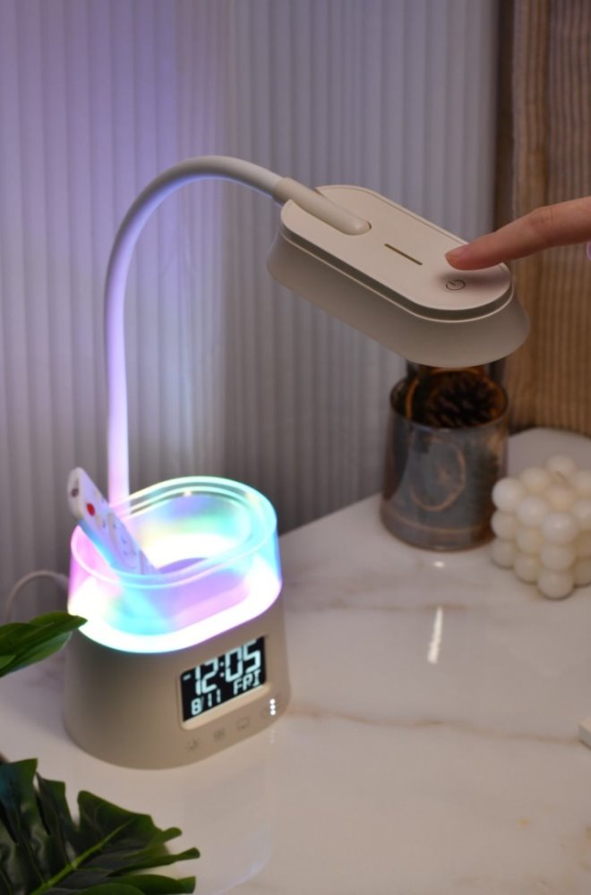 IMMAX LED stolní lampička FRESHMAN s RGB podsvícením/ 10W/ 350lm/ 5V/2A/ držák na tužky/ bílá