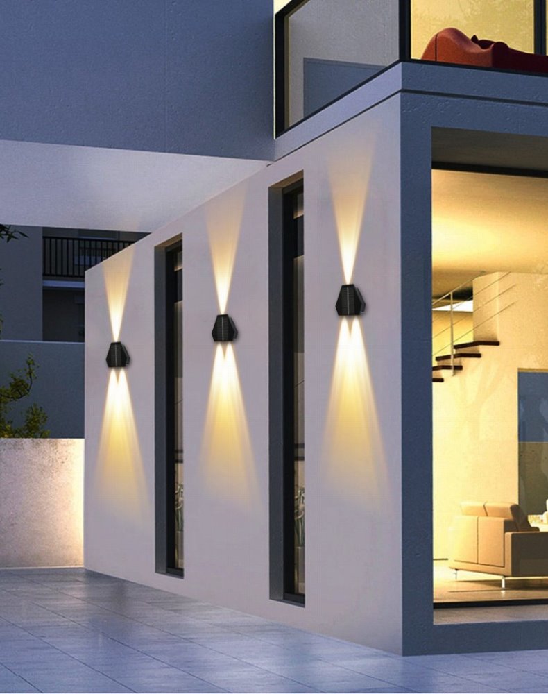 IMMAX WALL-2 venkovní solární nástěnné LED osvětlení se světelným čidlem, 2W