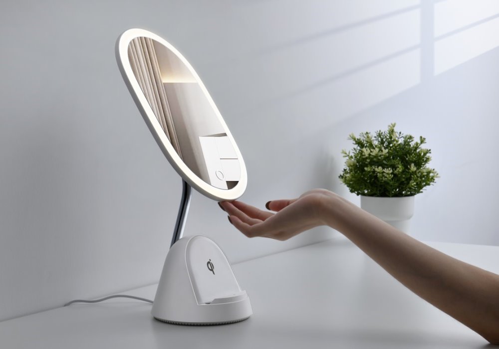 IMMAX LED kosmetické zrcátko FACE 3v1/ stojánek s Qi nabíjením/ 18W/ 70lm/ DC 12V/1,5A/ bílé