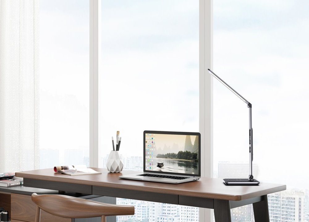 IMMAX LED stolní lampička Heron 2/ Qi nabíjení/ 8,5W/ 504lm/ DC 12V/2,5A/ stmívatelná/ sklápěcí rameno/ stříbrná