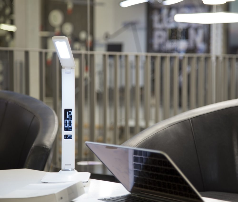 IMMAX LED stolní lampička Kingfisher/ 9W/ 450lm/ 12V/1A/ 3 různé barvy světla/ sklápěcí rameno/ USB/ bílá