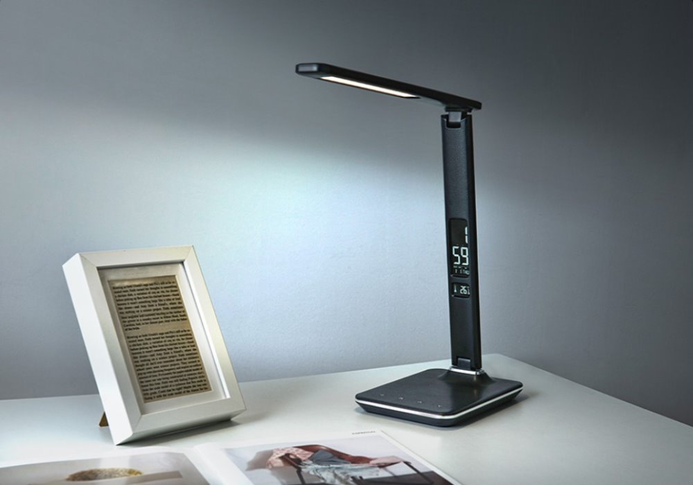 IMMAX LED stolní lampička Kingfisher/ 9W/ 450lm/ 12V/1A/ 3 různé barvy světla/ sklápěcí rameno/ USB/ černá