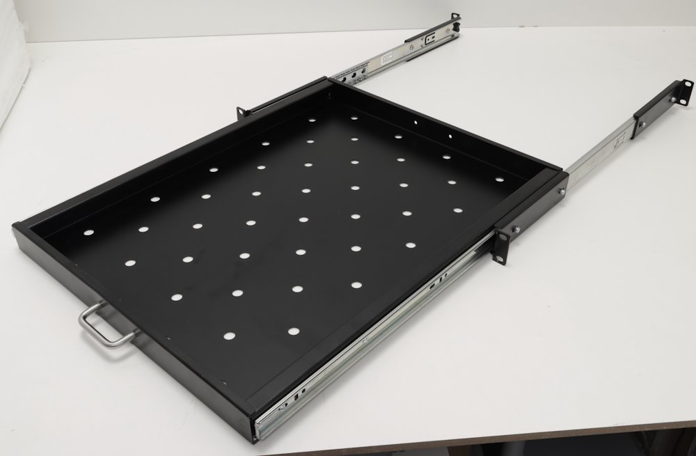 XtendLan Výsuvná police 550mm pro stojanové rozvaděče 800 hluboké