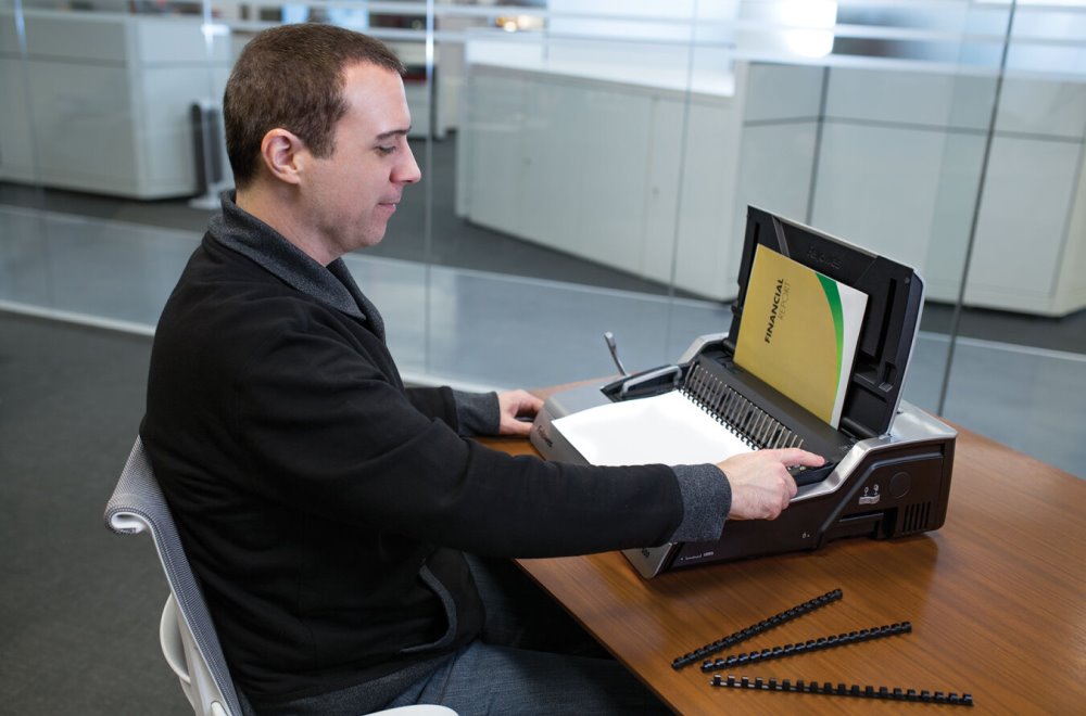 FELLOWES vazač GALAXY - E500/ pracovní šířka 300 mm/ děrovací kapacita 28 listů/ A5/ maximální rozměr hřbetu 50 mm