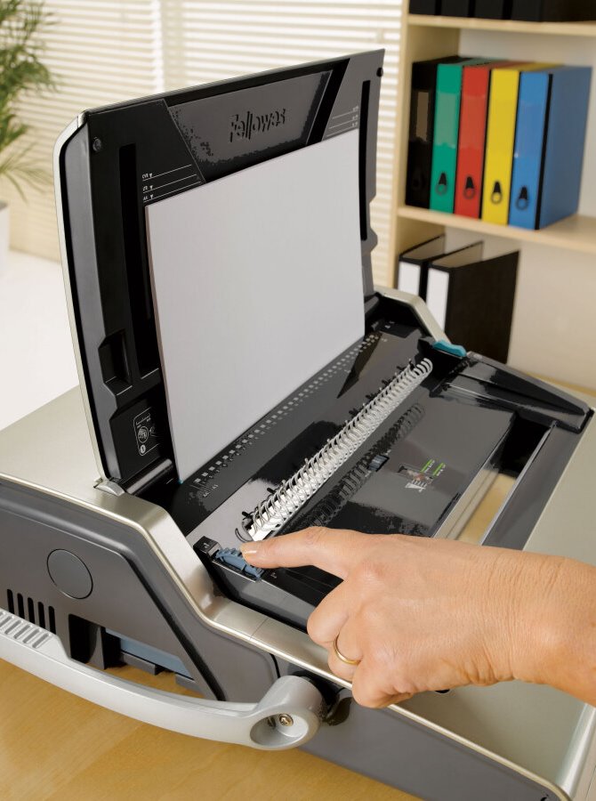 FELLOWES vazač GALAXY - E Wire/ pracovní šířka 300 mm/ rozteč ok 3/1"/ děrovací kapacita 20 listů/ A4/ rozměr děr 4×3 mm