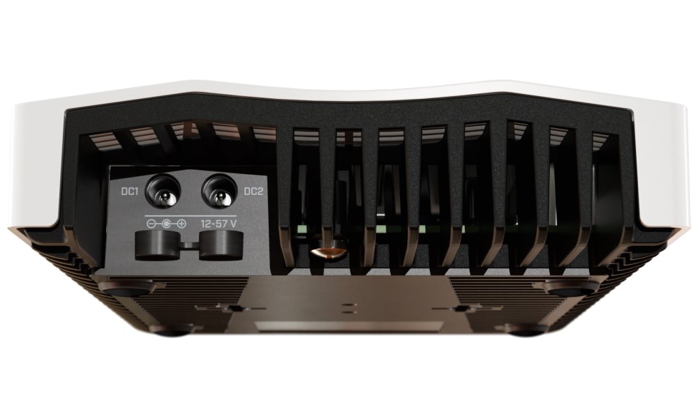 MikroTik Cloud Router Switch CRS304-4XG-IN, 1x GbE, 4x 10 GbE, Dual PSU, Dual boot, vč. L5