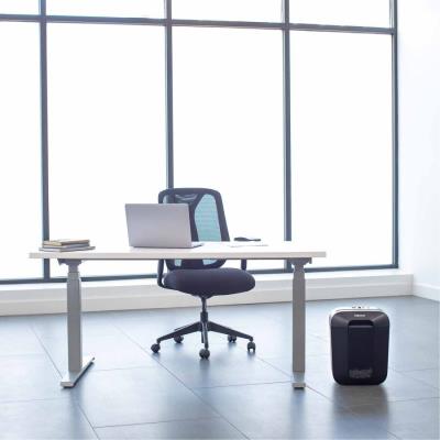 FELLOWES skartovač LX 45/ křížový řez 4x37mm/ objem koše 17 l/ stupeň utajení P-4 (důvěrné)/ černý