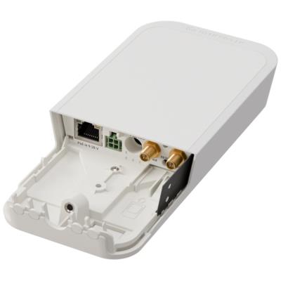 MikroTik RouterBOARD wAP LR8G kit, Wi-Fi 2,4 GHz b/g/n, LoRa modem, 2 dBi, LAN, L4