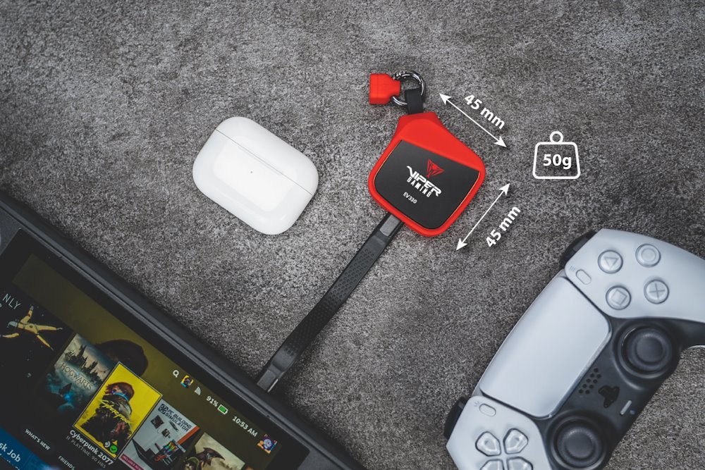 PATRIOT EV330 M.2 PCIe SSD Enclosure / Rámeček pro NVMe SSD 2230 / USB-C Gen 3.2 / plastové tělo + silikonový rám