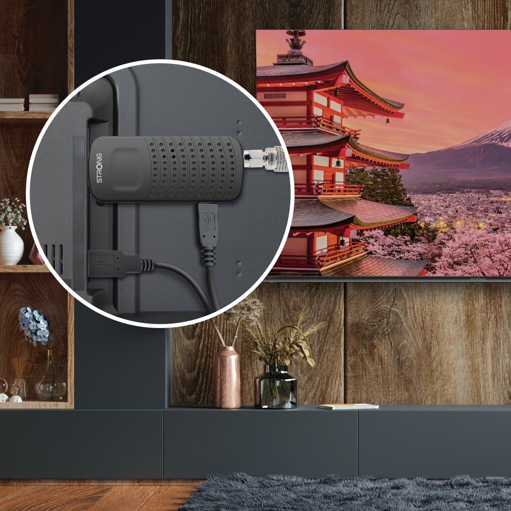 STRONG DVB-T/T2 tuner HDMI stick SRT 84/ Full HD/ H.265/HEVC/ externí anténa/ EPG/ PVR/ HDMI/ USB/ micro USB/ IR/ černý