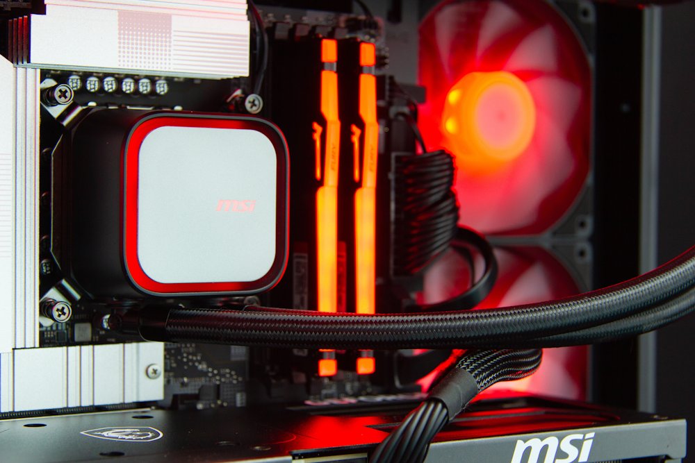 HAL3000 Master Gamer Elite-K / Intel Core Ultra 5 245KF/ 32GB DDR5/ RTX 5070 Ti/ 2TB PCIe4 SSD/ WiFi/ W11