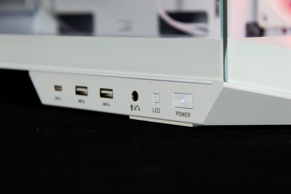 HAL3000 Master Gamer Ultimate-K White / Intel Core Ultra 7 265KF/ 32GB DDR5/ RTX 5080/ 2TB PCIe4 SSD/ WiFi/ W11