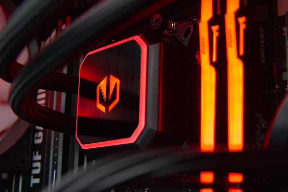 HAL3000 Alfa Gamer Elite Ti / AMD Ryzen 7 9800X3D/ 32GB DDR5/ RTX 5070 Ti/ 2TB PCIe4 SSD/ WiFi/ W11