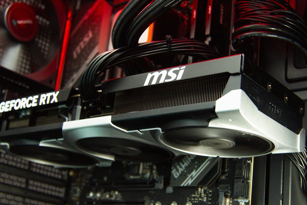 HAL3000 Master Gamer Elite Ti / Intel i7-14700F/ 32GB DDR5/ RTX 5070 Ti/ 2TB PCIe4 SSD/ WiFi/ W11