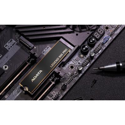 ADATA LEGEND 900 PRO 2TB SSD / Interní / PCIe Gen4 x4 M.2 NVMe / 2280