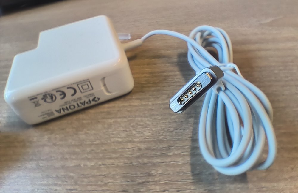 PATONA napájecí adaptér k ntb/ 16,5V/3,65A 60W/ APPLE MACBOOK AIR A1436,A1465,A1466/ MagSafe 2/ délka kabelu 1,8 m