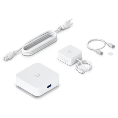 Ubiquiti UniFi Express 7 - Router/AP, 2,4/5/6GHz, Wi-Fi 7, až 10,7 Gbps, UniFi Network OS, IDS/IPS, 1x 2.5GbE, 1x 10GbE