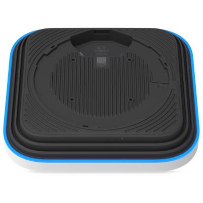 Ubiquiti UniFi E7 - Enterprise Wi-Fi 7 AP, 2.4/5/6GHz, až 20.8Gbps, 1x 10GbE, 1x GbE, vnitřní, PoE++ (bez PoE inj.)