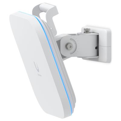 Ubiquiti UniFi E7 Campus - Enterprise Wi-Fi 7 AP, 2.4/5GHz, až 17.9Gbps, 1x 10GbE, 1x GbE, IPX6, PoE++ (bez PoE inj.)