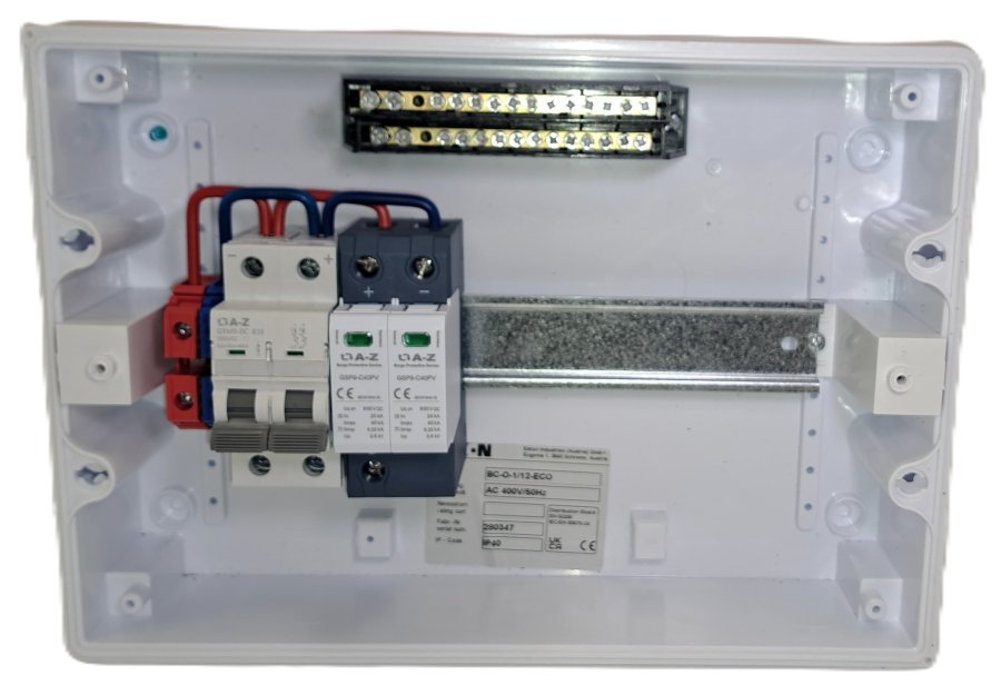 Solarmi DC05R osazený rozvaděč pro fotovoltaiku, svodič, odpojovač, pojistky, do 500V