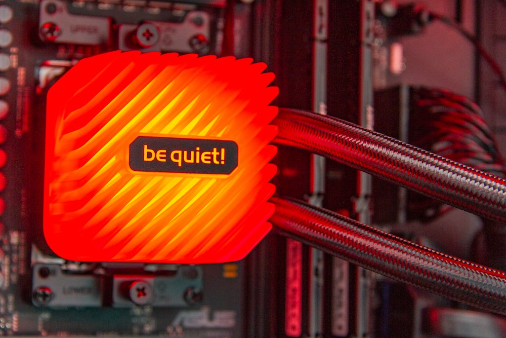 HAL3000 Alfa Gamer Elite XT / AMD Ryzen 7 9800X3D/ 64GB DDR5/ RX 9070 XT/ 2TB PCIe4 SSD/ WiFi/ W11