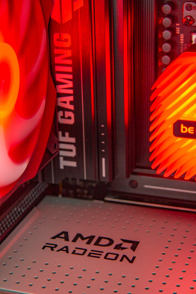 HAL3000 Alfa Gamer Elite XT / AMD Ryzen 7 9800X3D/ 64GB DDR5/ RX 9070 XT/ 2TB PCIe4 SSD/ WiFi/ W11