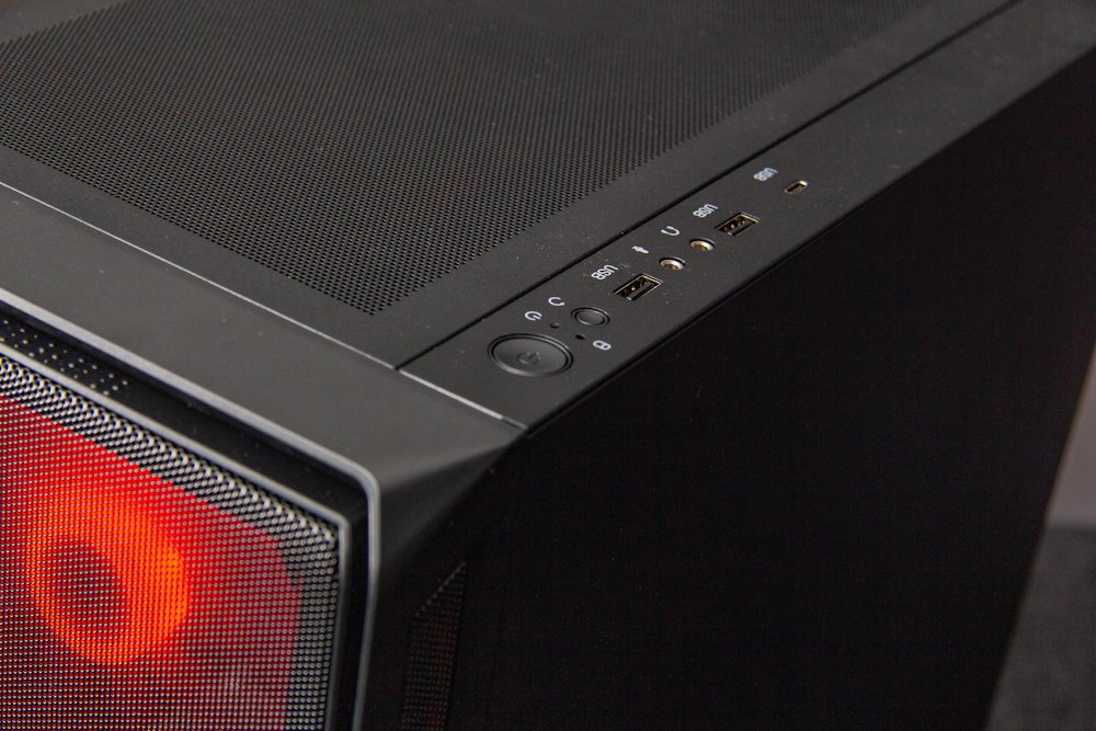 HAL3000 Alfa Gamer Elite XT / AMD Ryzen 7 9800X3D/ 64GB DDR5/ RX 9070 XT/ 2TB PCIe4 SSD/ WiFi/ W11