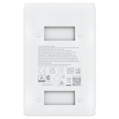 Ubiquiti UniFi 2.5G PoE+ Adapter (30W) - 2.5Gigabit PoE injektor, 48V, 30W, včetně napájecího kabelu