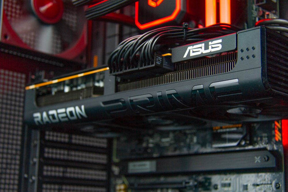 HAL3000 Master Gamer Elite XT / Intel i7-14700F/ 64GB/ RX 9070 XT/ 2TB PCIe4 SSD/ WiFi/ W11