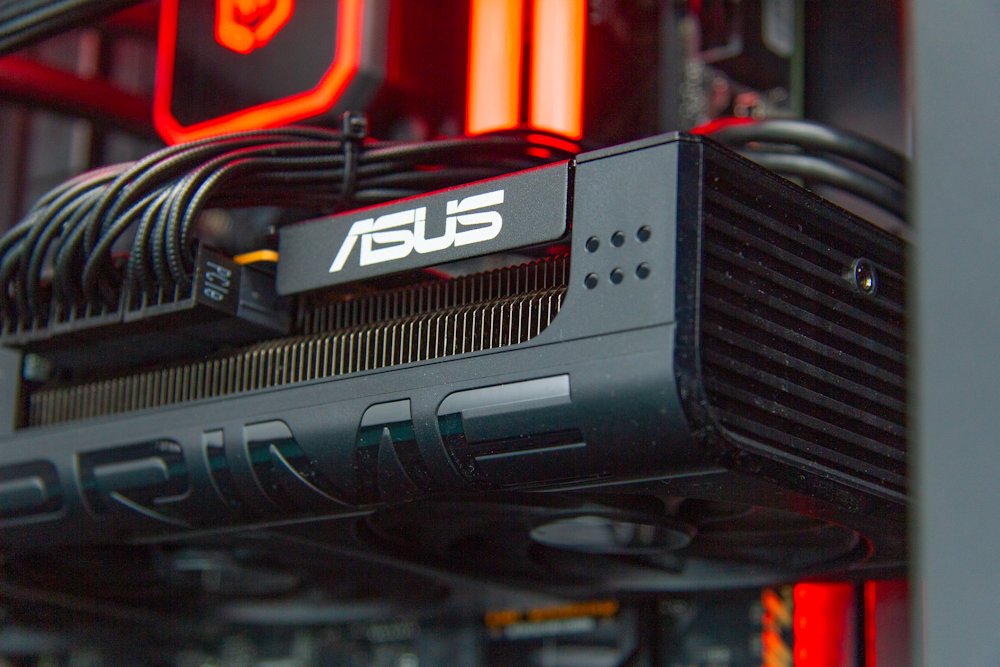 HAL3000 Master Gamer Elite XT / Intel i7-14700F/ 64GB/ RX 9070 XT/ 2TB PCIe4 SSD/ WiFi/ W11