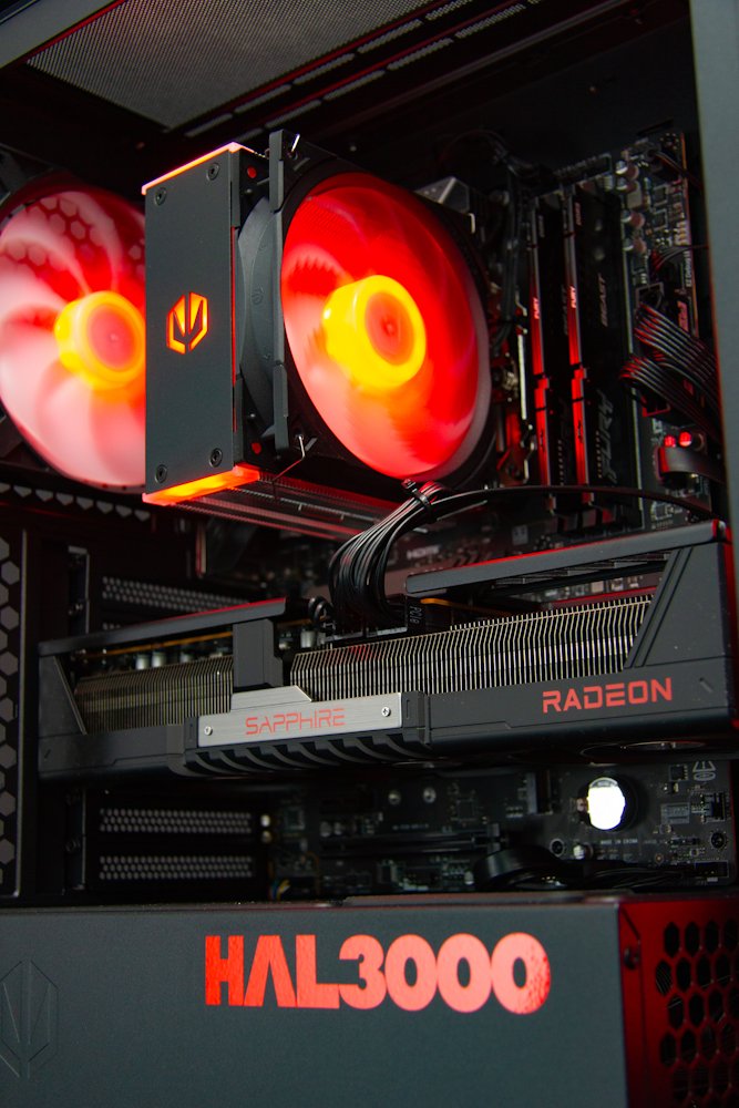HAL3000 Alfa Gamer XT / AMD Ryzen 5 7600/ 32GB DDR5/ RX 9070 XT/ 2TB PCIe4 SSD/ WiFi/ W11