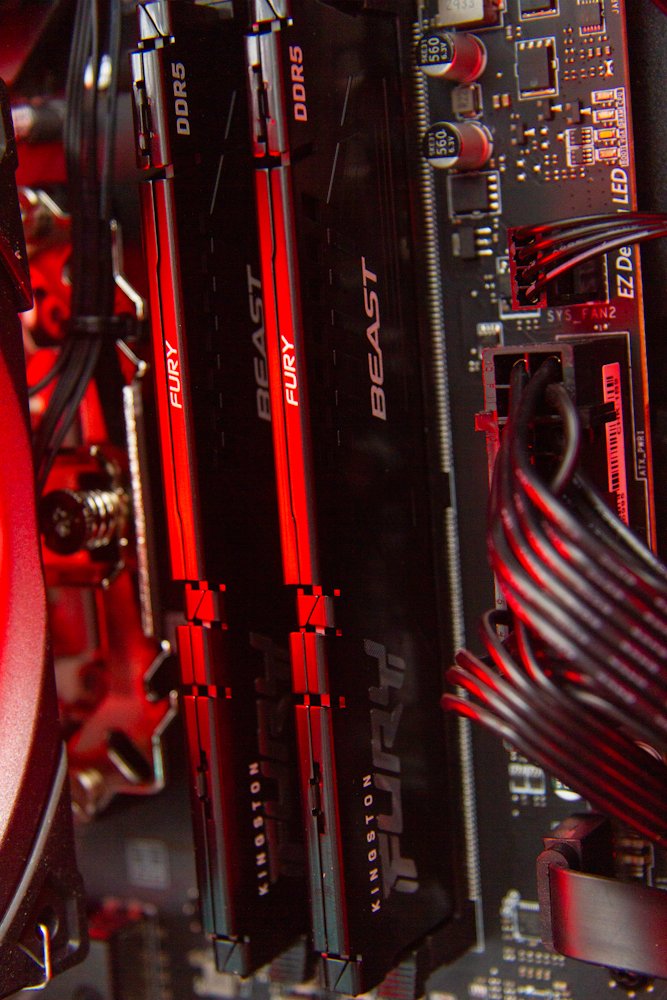 HAL3000 Alfa Gamer XT / AMD Ryzen 5 7600/ 32GB DDR5/ RX 9070 XT/ 2TB PCIe4 SSD/ WiFi/ W11