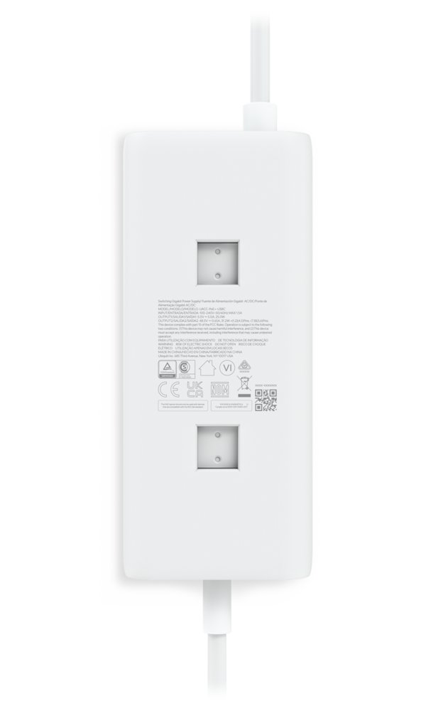 Ubiquiti UniFi PoE Integrated AC Adapter - 30W PoE+ injektor s AC adaptérem pro napájení UCG, UXG a UX, USB-C 5V/5A
