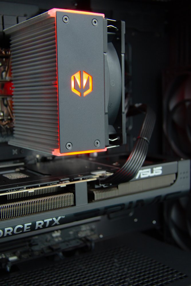 HAL3000 MČR Finale Pro / Intel i5-14400F/ 32GB/ RTX 5070/ 1TB PCIe SSD/ WiFi/ W11