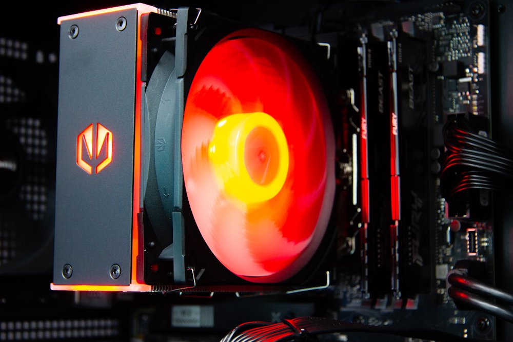 HAL3000 MČR Finale Pro / Intel i5-14400F/ 32GB/ RX 9070/ 1TB PCIe SSD/ WiFi/ W11